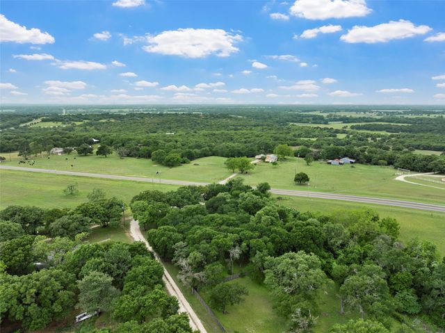 175 Willow Lane, West, TX 76691