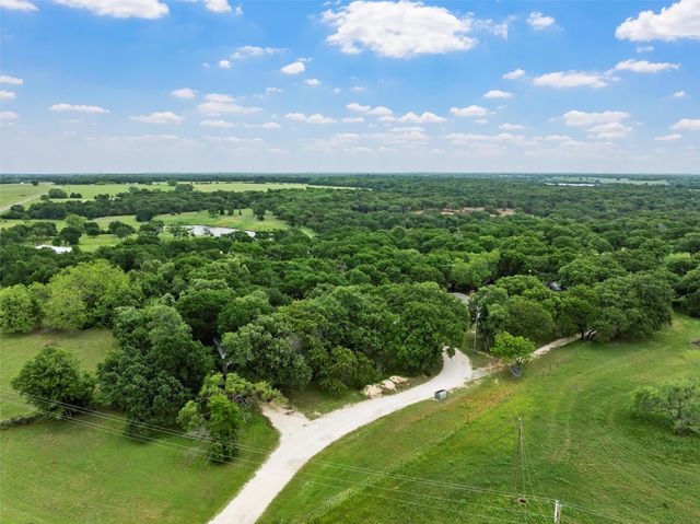 175 Willow Lane, West, TX 76691