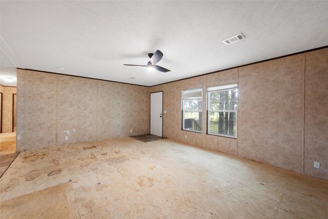 175 Willow Lane, West, TX 76691