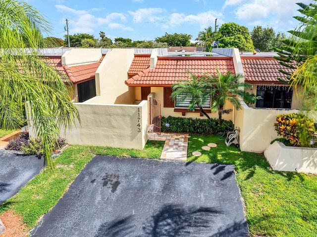 11743 SW 112th Ter, Miami, FL 33186
