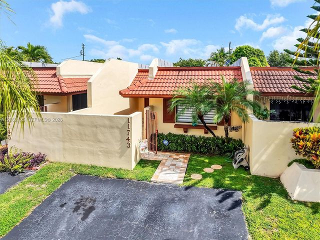 11743 SW 112th Ter, Miami, FL 33186