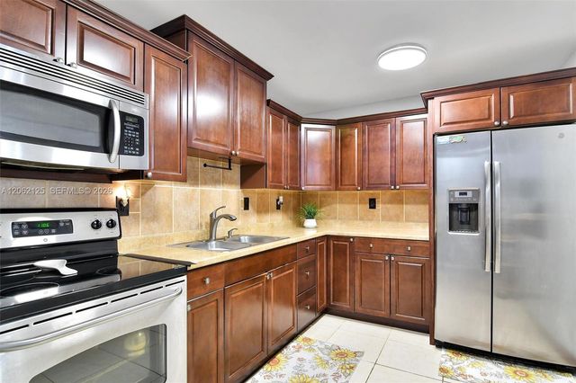 11743 SW 112th Ter, Miami, FL 33186