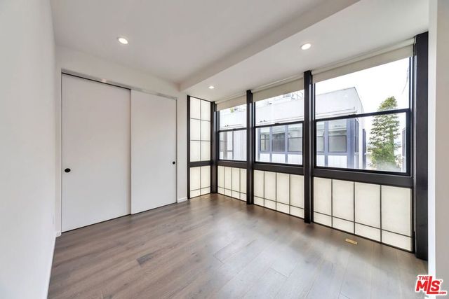 1824 S Redondo Boulevard, Los Angeles, CA 90019