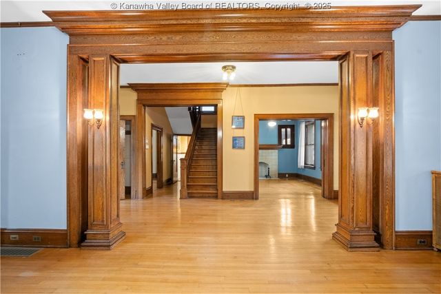 1573 Quarrier Street, Charleston, WV 25301