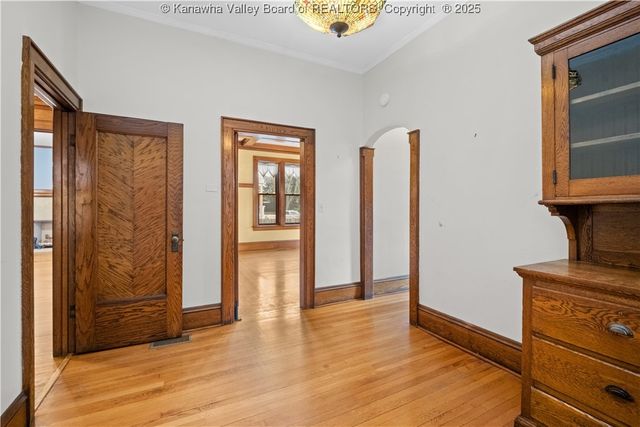 1573 Quarrier Street, Charleston, WV 25301