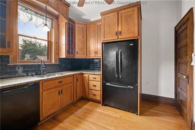 1573 Quarrier Street, Charleston, WV 25301