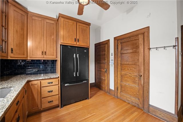 1573 Quarrier Street, Charleston, WV 25301