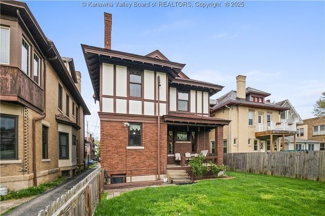 1573 Quarrier Street, Charleston, WV 25301