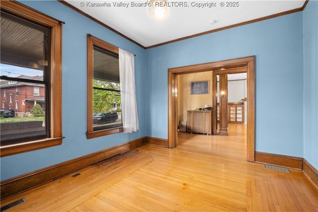 1573 Quarrier Street, Charleston, WV 25301