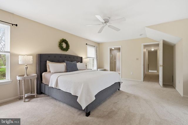106 STONEBRIDGE LN, Downingtown, PA 19335