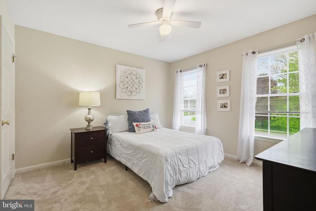 106 STONEBRIDGE LN, Downingtown, PA 19335
