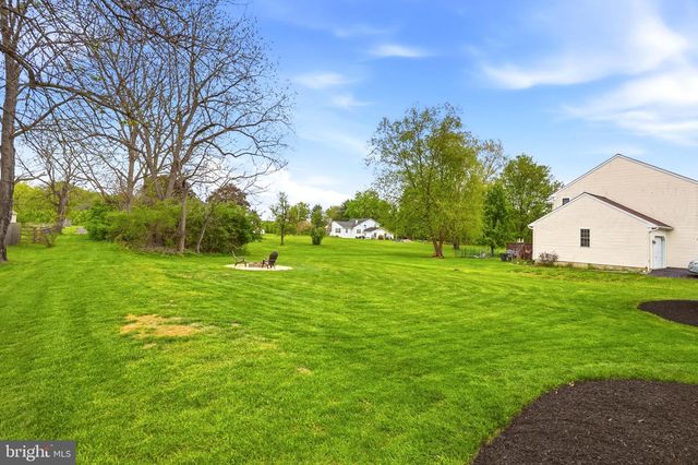 106 STONEBRIDGE LN, Downingtown, PA 19335