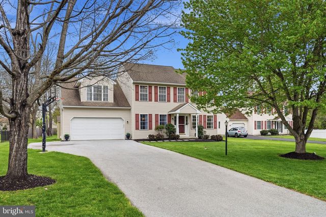 106 STONEBRIDGE LN, Downingtown, PA 19335