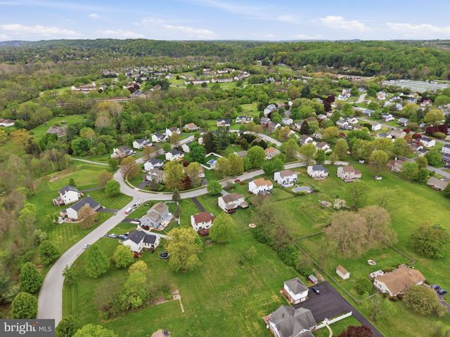106 STONEBRIDGE LN, Downingtown, PA 19335