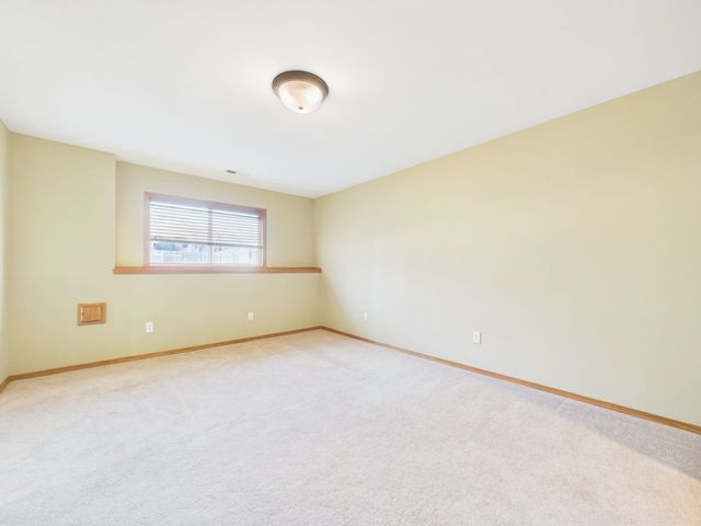 9437 W Ryan St, Wichita, KS 67205