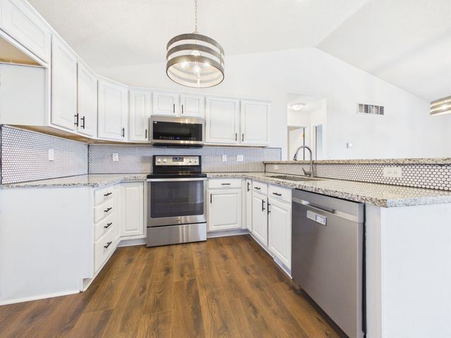 9437 W Ryan St, Wichita, KS 67205