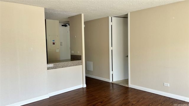 1114 Wilder Avenue 505, Honolulu, HI 96822
