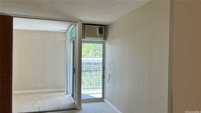 1114 Wilder Avenue 505, Honolulu, HI 96822