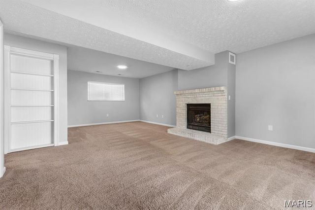 17 Arbor Springs, Troy, IL 62294