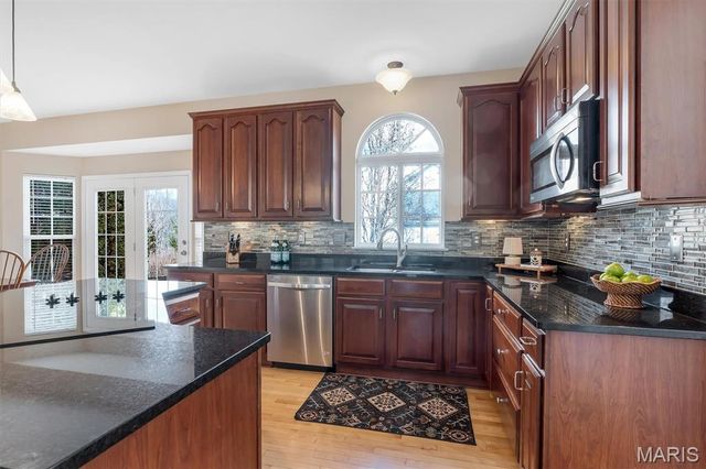 1600 Valley Hill Court, O'fallon, MO 63368