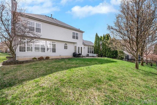 1600 Valley Hill Court, O'fallon, MO 63368