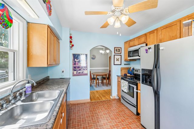 2501 49th Street, Des Moines, IA 50310