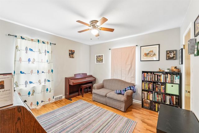 2501 49th Street, Des Moines, IA 50310