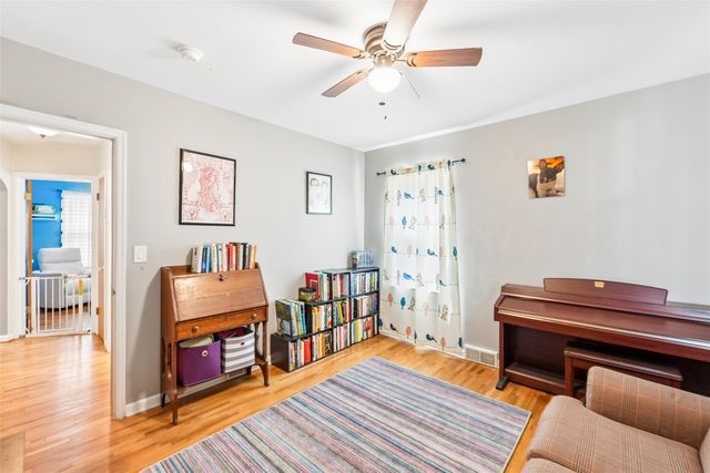 2501 49th Street, Des Moines, IA 50310