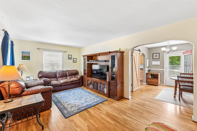 2501 49th Street, Des Moines, IA 50310