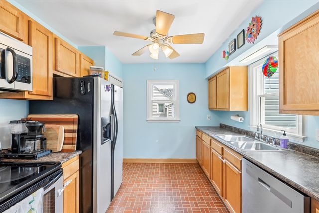 2501 49th Street, Des Moines, IA 50310