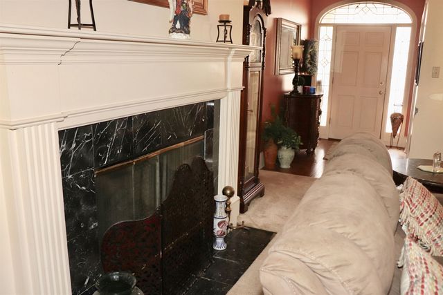 2483 EAGLERIDGE LN, Memphis, TN 38016