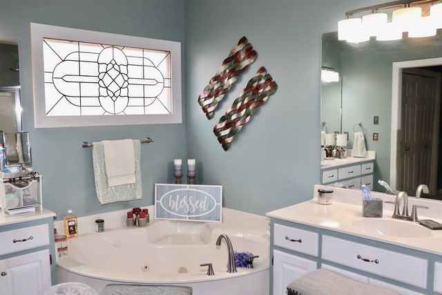 2483 EAGLERIDGE LN, Memphis, TN 38016