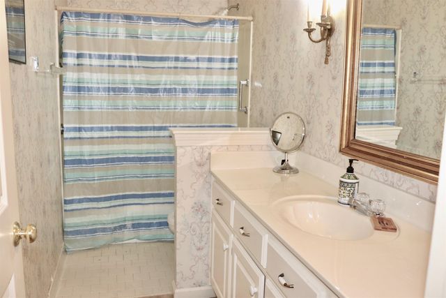 2483 EAGLERIDGE LN, Memphis, TN 38016