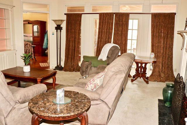 2483 EAGLERIDGE LN, Memphis, TN 38016