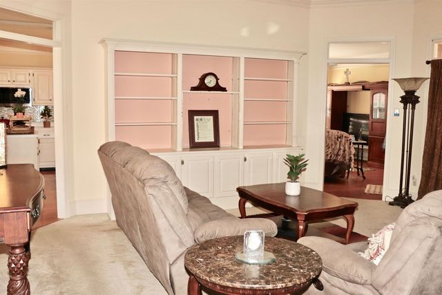 2483 EAGLERIDGE LN, Memphis, TN 38016