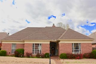 2483 EAGLERIDGE LN, Memphis, TN 38016