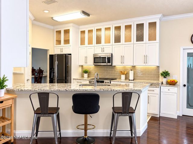 4343 MONUMENT Road, Jacksonville, FL 32225