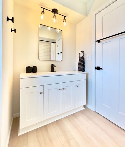 2125 Hazelwood Street, Maplewood, MN 55109