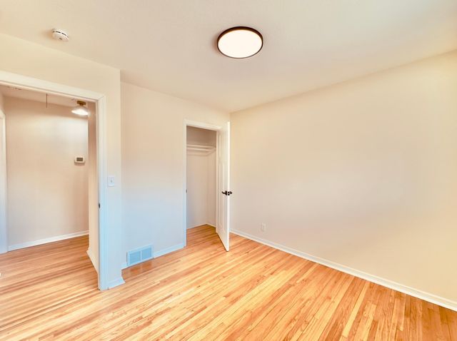 2125 Hazelwood Street, Maplewood, MN 55109