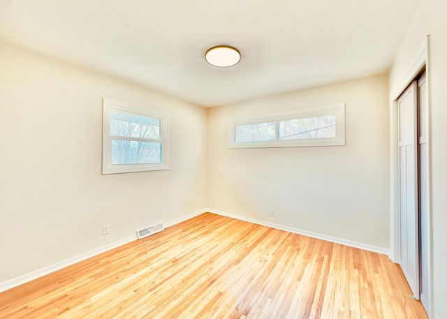 2125 Hazelwood Street, Maplewood, MN 55109