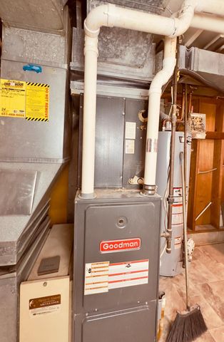 2125 Hazelwood Street, Maplewood, MN 55109