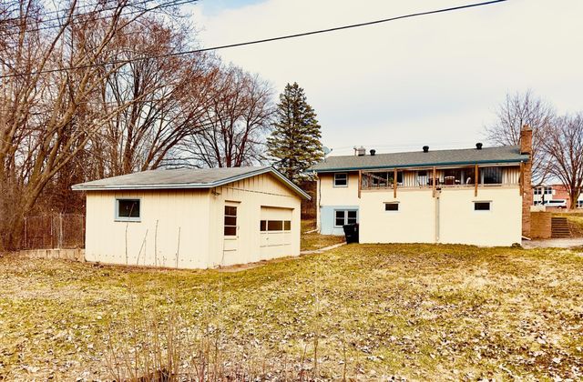 2125 Hazelwood Street, Maplewood, MN 55109