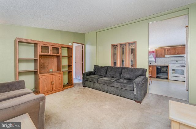 35 HATHAWAY DRIVE, Carlisle, PA 17015