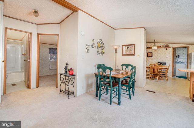 35 HATHAWAY DRIVE, Carlisle, PA 17015