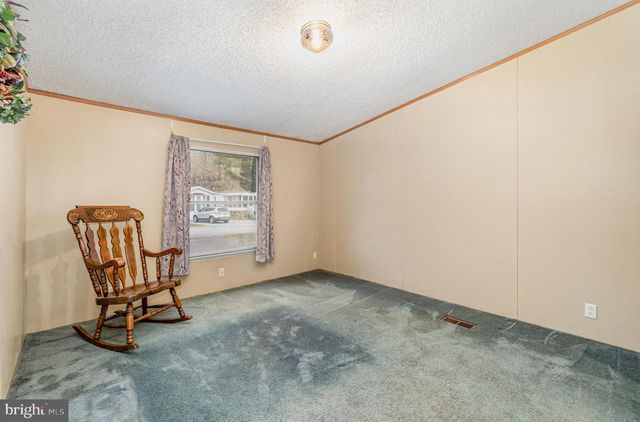 35 HATHAWAY DRIVE, Carlisle, PA 17015