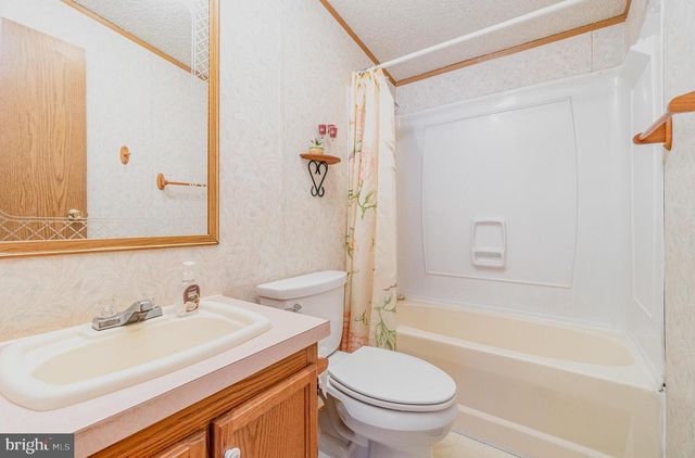 35 HATHAWAY DRIVE, Carlisle, PA 17015