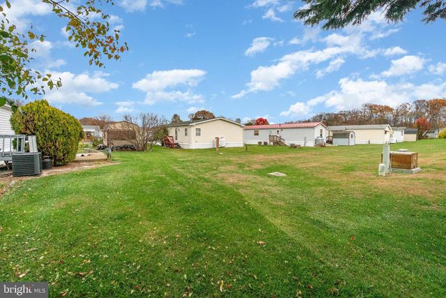 35 HATHAWAY DRIVE, Carlisle, PA 17015