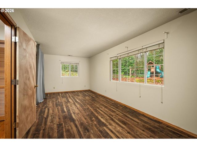 1471 BURNS St, West Linn, OR 97068