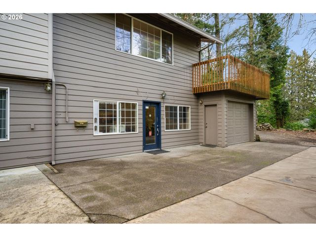 1471 BURNS St, West Linn, OR 97068