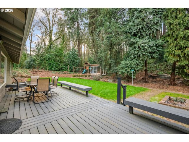 1471 BURNS St, West Linn, OR 97068